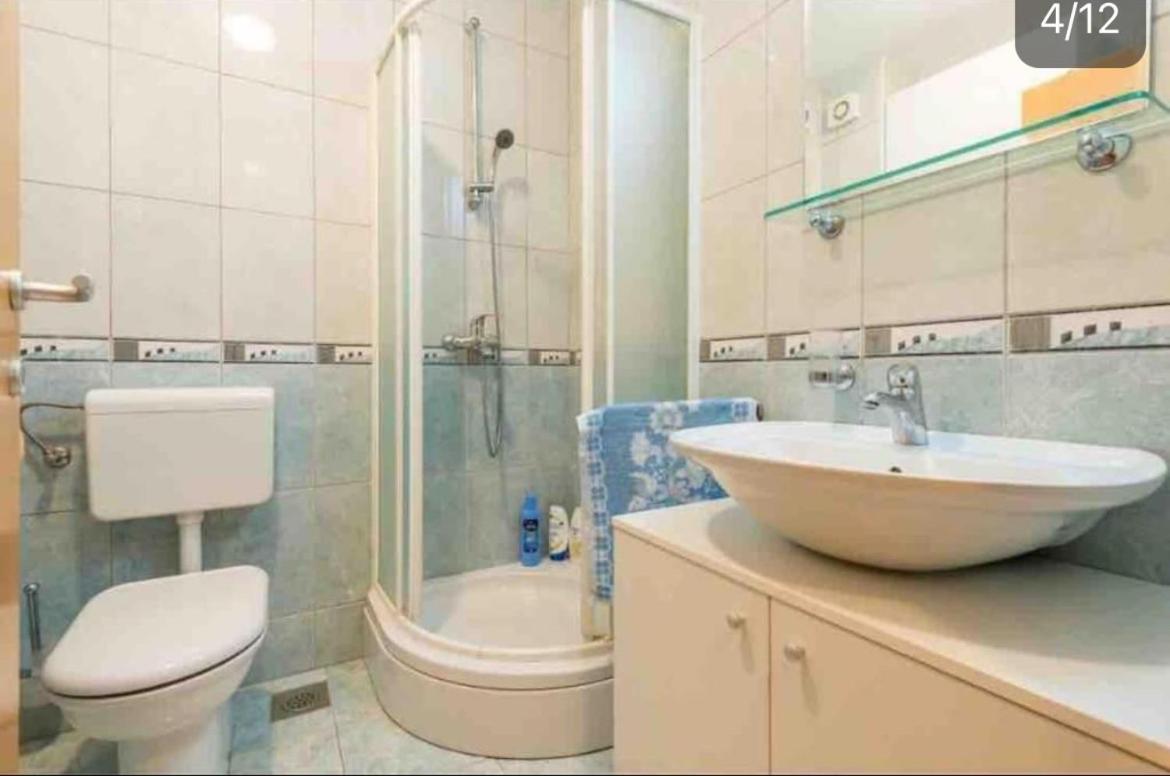 Renovated City Center Apart Roberto ดูบรอฟนิก ภายนอก รูปภาพ