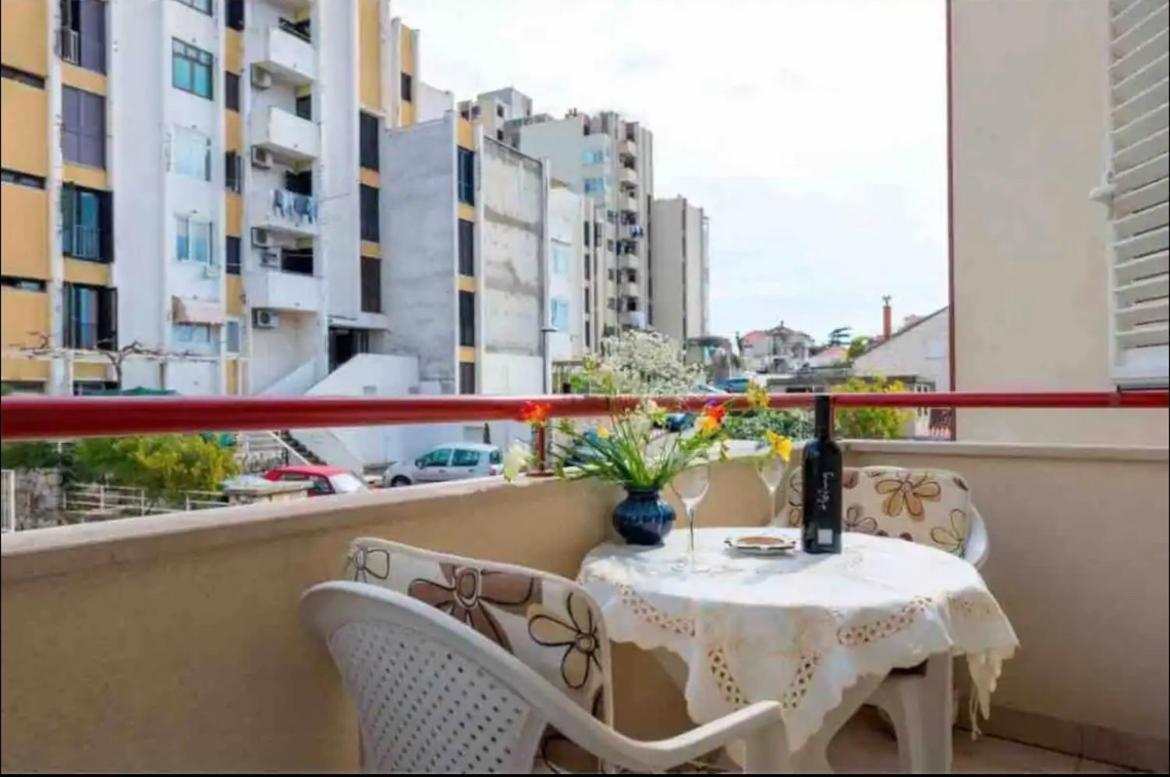 Renovated City Center Apart Roberto ดูบรอฟนิก ภายนอก รูปภาพ